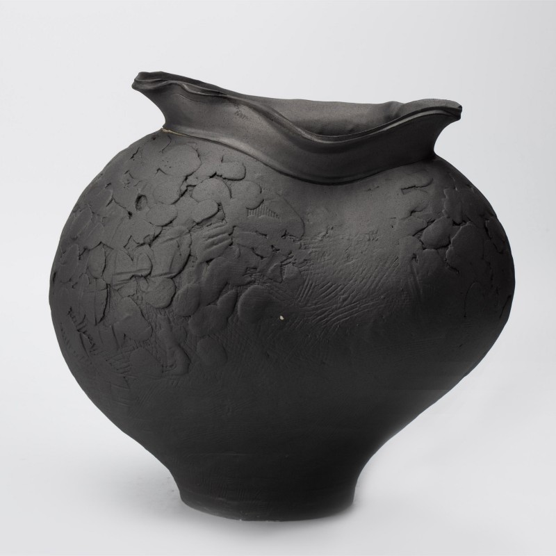 Gaoliang Ceramic Vase Modern Black Embossed Clay Home Decor OEM/ODM (CML14)