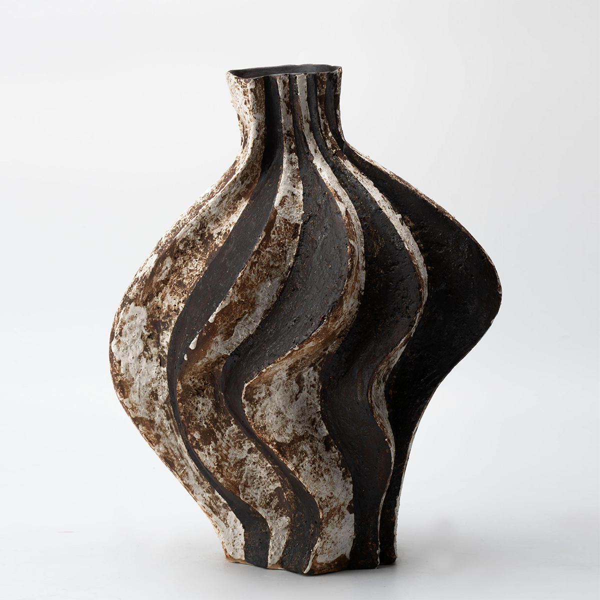 Gaoliang Indoor Desktop Vase Luxury Trending Handcrafty Ceramic Vases OEM/ODM (CML72)