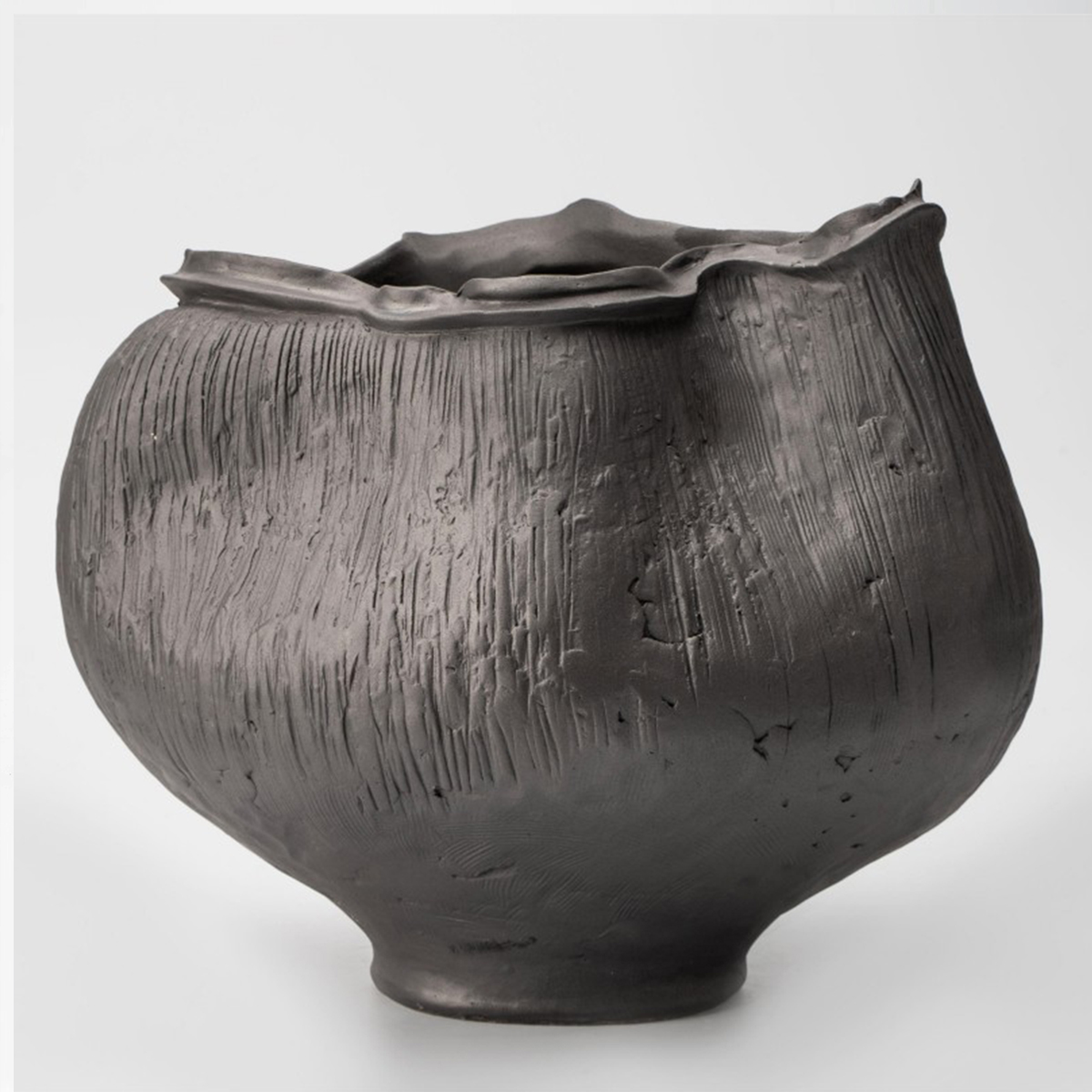 Gaoliang Ceramic Vase Creative Black Irregular Shape OEM/ODM (CML19)