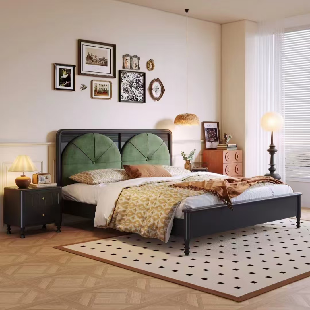 Gaoliang Bed French Vintage Style Solid Wood OEM/ODM (MC09)