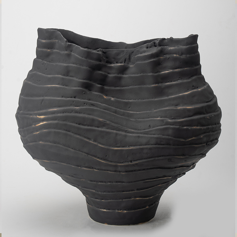 Gaoliang Ceramic Vases Modern Creative Irregular Shape Decoration For Interior OEM/ODM (CML768)