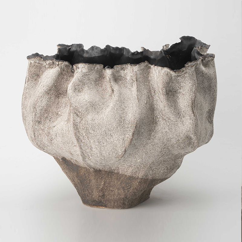 Gaoliang Ceramic Vase Luxury Unique Irregular Shape Accessories For Interior OEM/ODM (CML852)