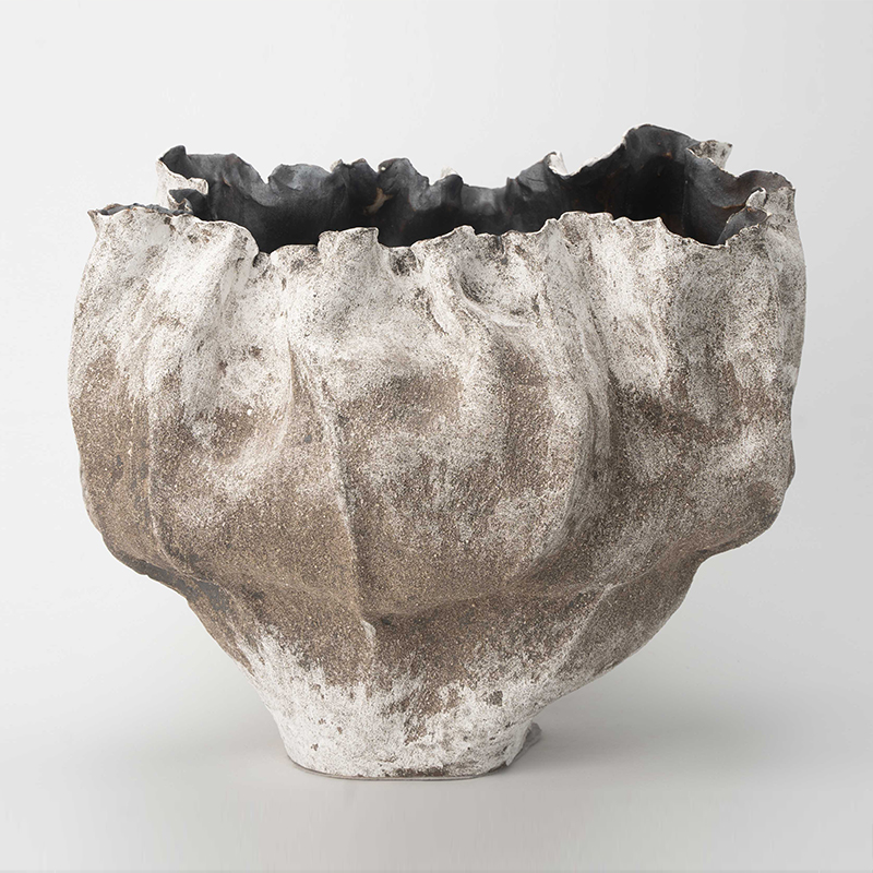 Gaoliang Ceramic Vase Vintage Abstract Irregular Shape Ornament For Interior OEM/ODM (CML853)