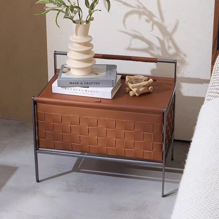 Gaoliang Side Table Italian Design Saddle Leather High-end Small Table OEM/ODM (BJ98)
