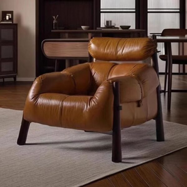 Gaoliang Leisure Chair Solid Wood Frame Upholstered Leather Lounge Chair OEM/ODM (DY35)