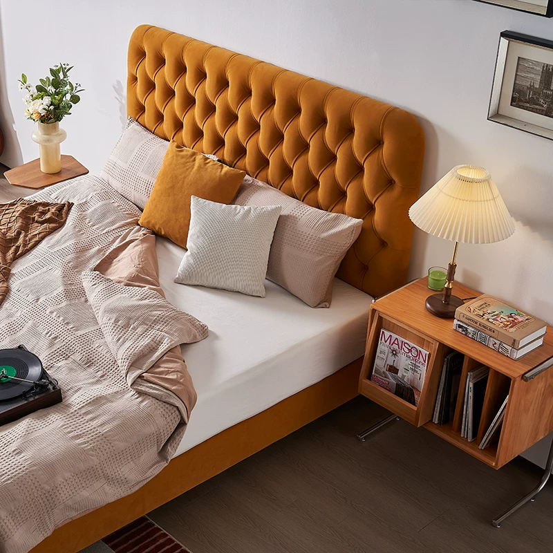 Gaoliang Bed Modern Light Luxury Velvet Upholstered Beds OEM/ODM (RC51)