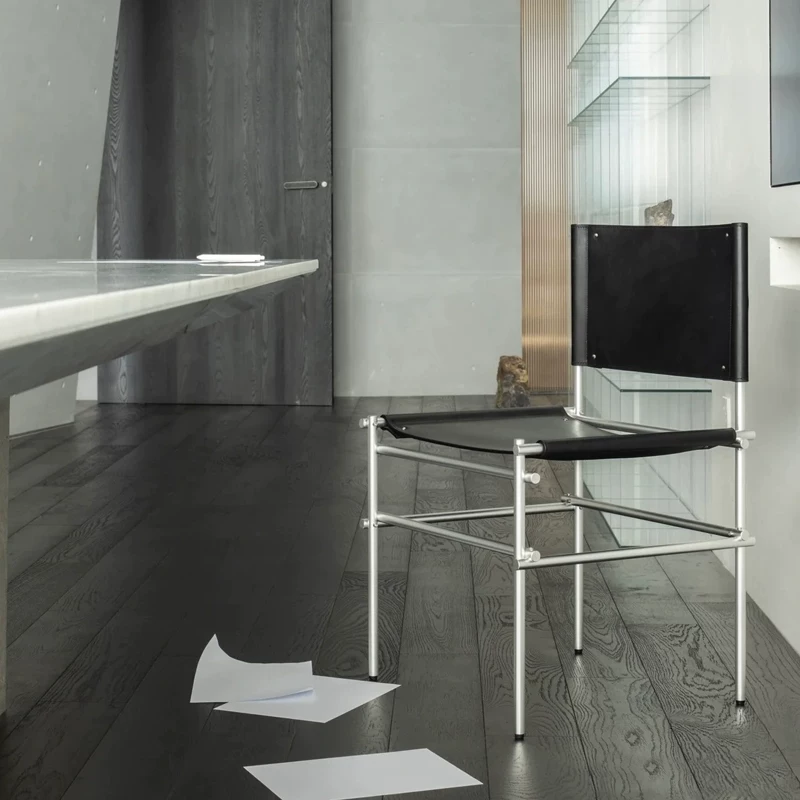 Gaoliang Dining Chair Italian Light Luxury Black Dining Chairs OEM/ODM (YZ238)