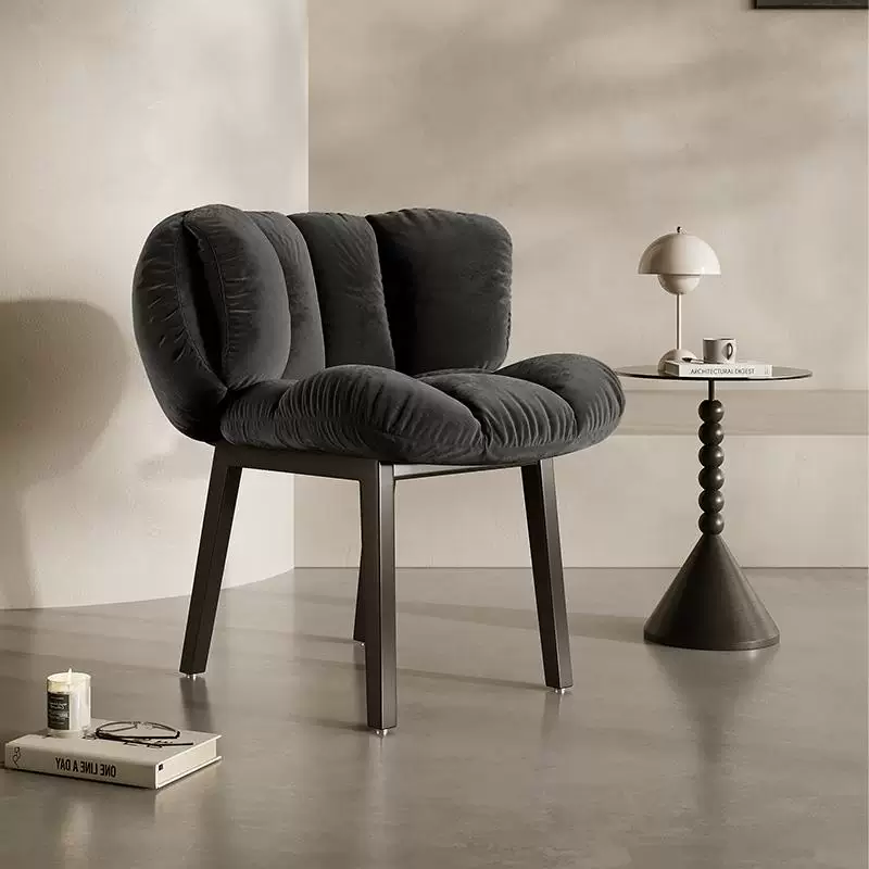 YZ253 (4) Gaoliang Dining Chair Italian Style Luxury Velvet Dining Chair OEM/ODM (YZ253)