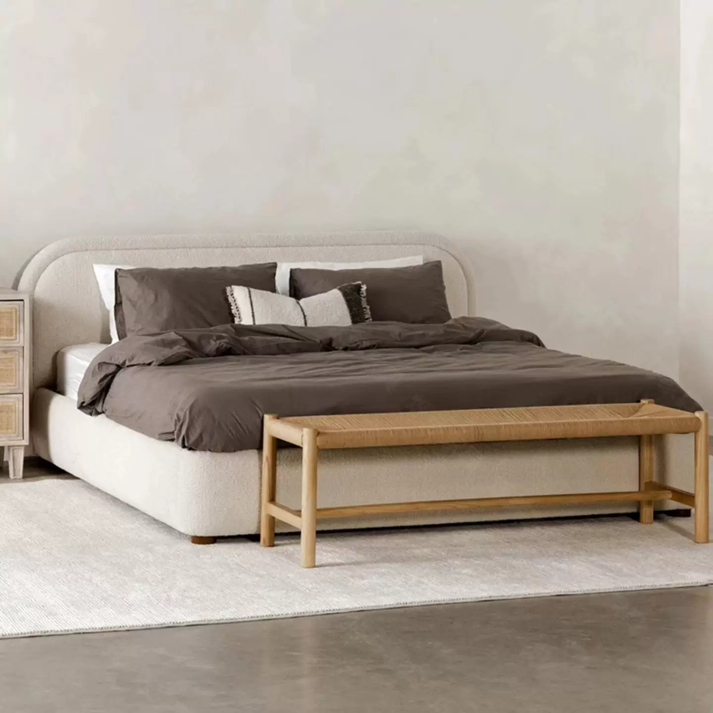 Gaoliang Bed Durable King Bed with Soft Upholstered Bedroom Set OEM/ODM (RC91)