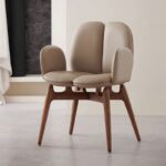 Gaoliang Dining Chair French Retro Solid Wood Leather Dining Chair OEM/ODM (YZ284)