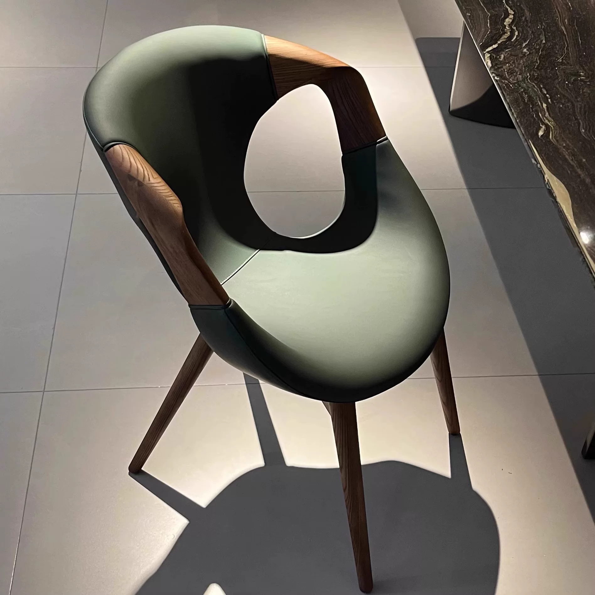 Gaoliang Dining Chair Curved Wooden Elegant Leather Dining Chair OEM/ODM (YZ287)
