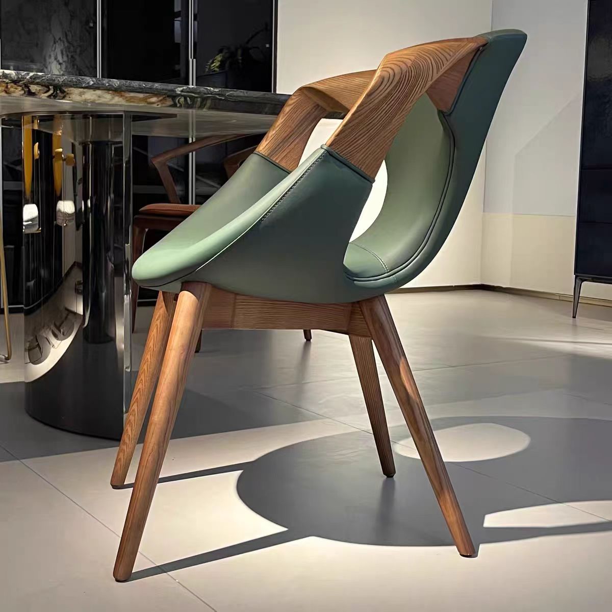 Gaoliang Dining Chair Curved Wooden Elegant Leather Dining Chair OEM/ODM (YZ287)
