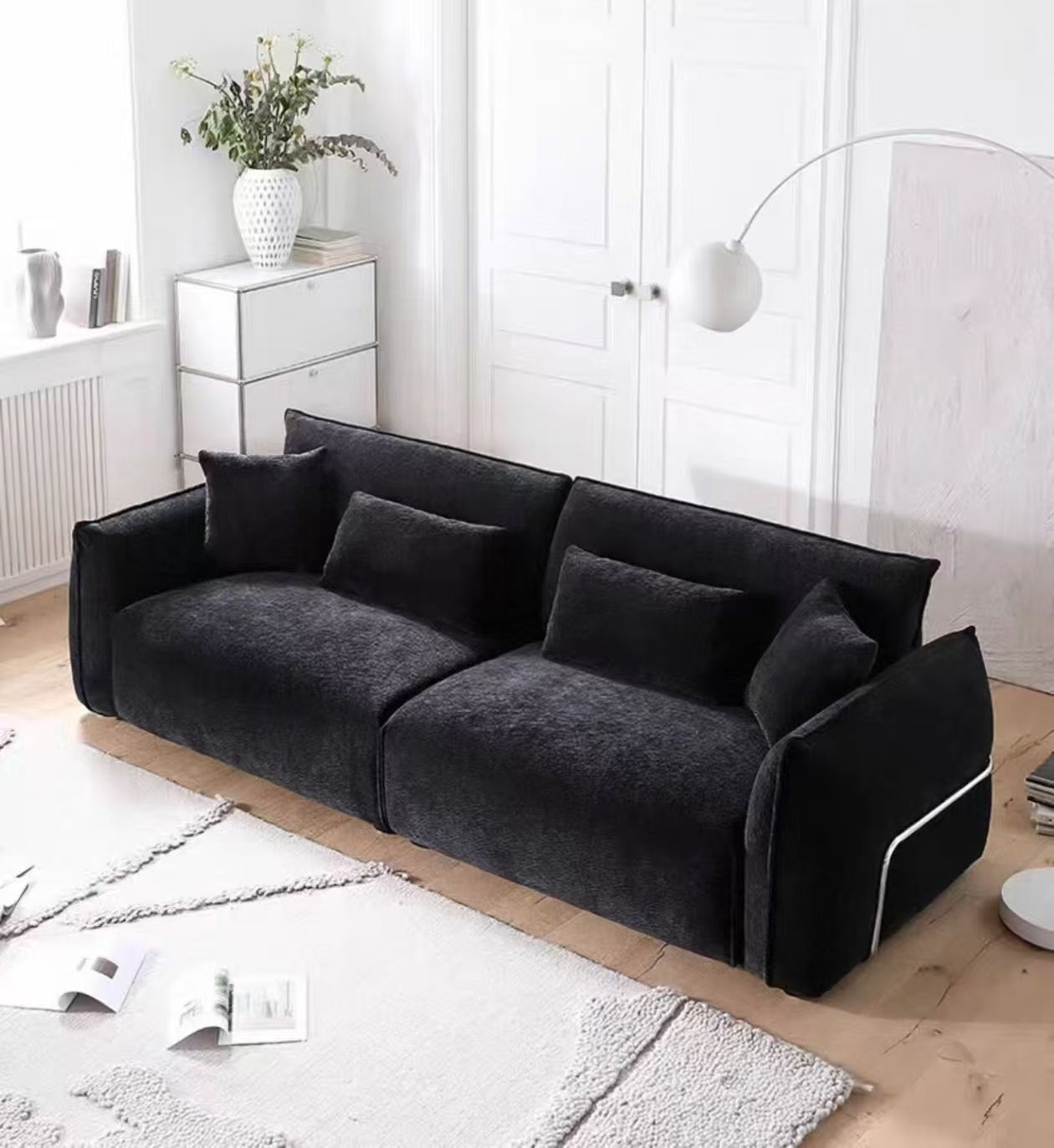 Gaoliang Sofa Luxury Black Chenille Fabric 3-seater Floor Sofa OEM/ODM (SF139)